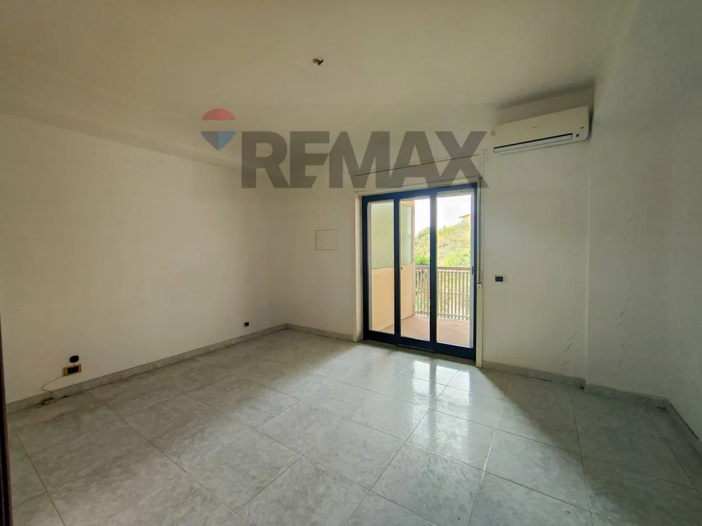 Pièces - Apartment with Sea View in Aci Castello