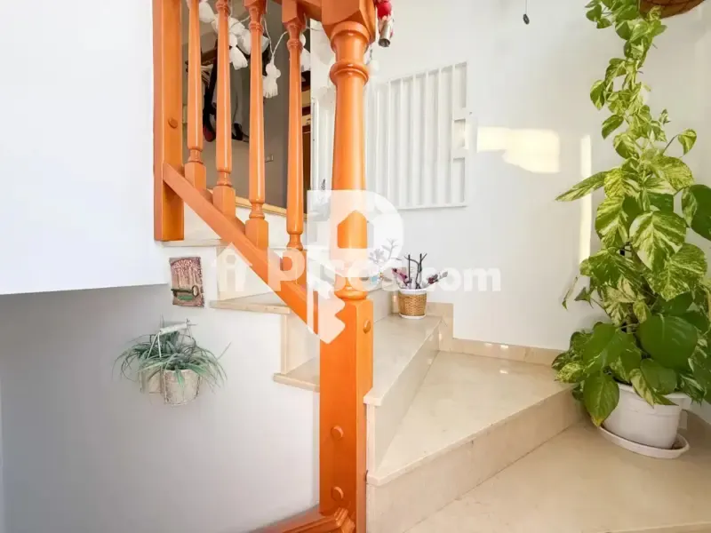 Pièces - Detached House with Pool in Sant Esteve Sesrovires