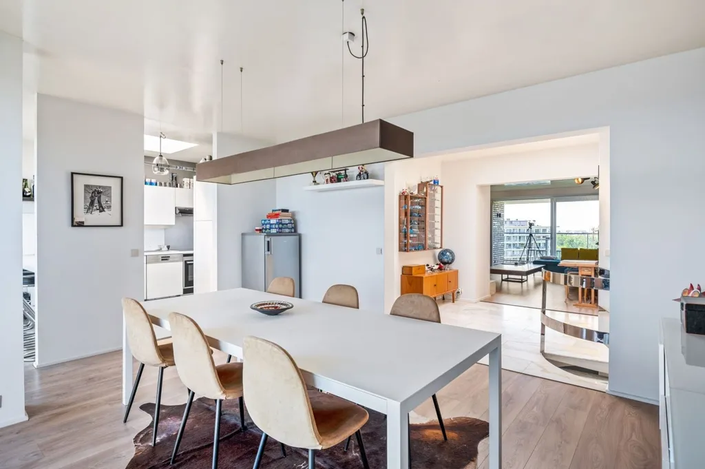 Söögituba - Duplex with Four Terraces in Antwerp