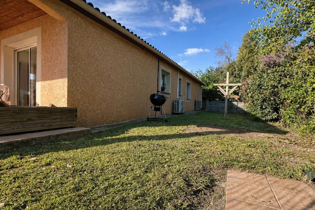 Detached 6-Bed House with Pool in Saint-Sulpice-La-Pointe