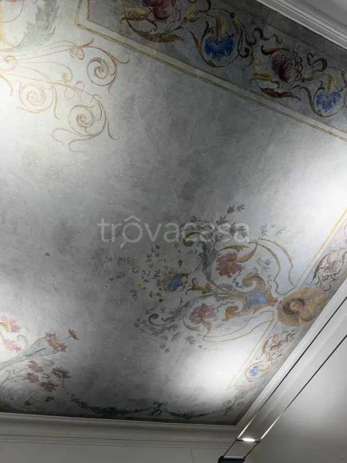 Toad - Elegant Office Villa near Como Centre