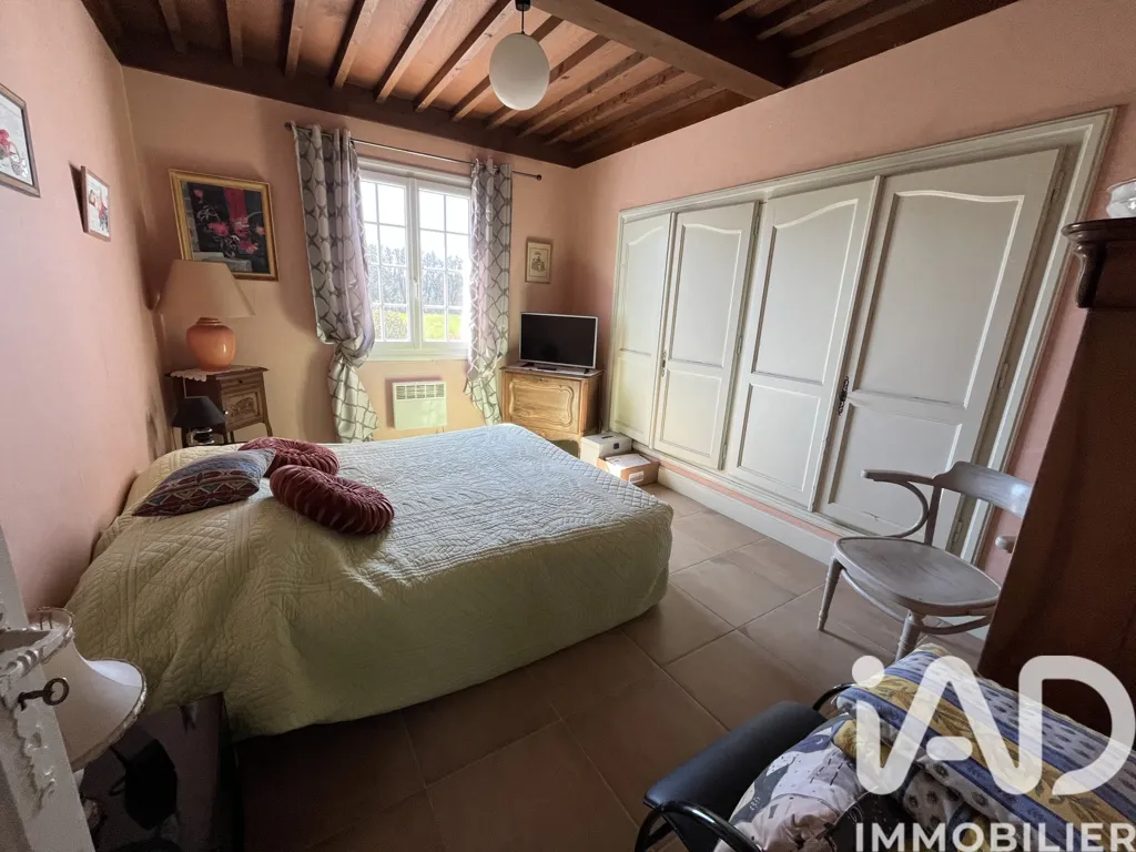 Magamistoad - Characterful House with Pool in Eurre