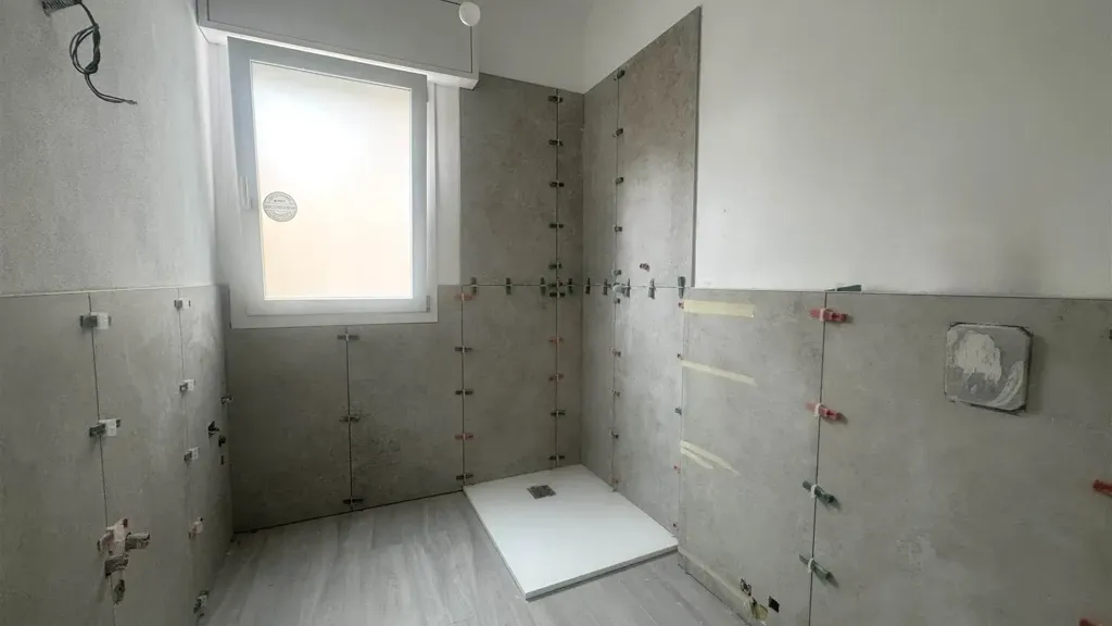 Salles de bain - Modern Flat with Private Courtyard in Sottomarina