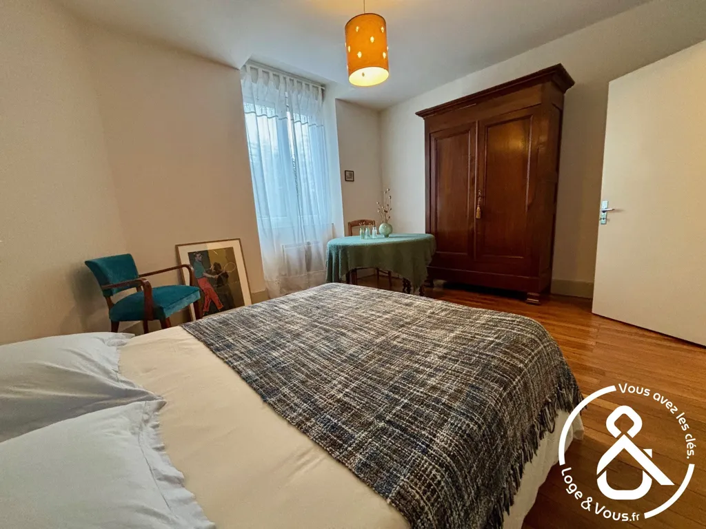 Chambres - Appartement T3 avec Parking en Centre-Ville