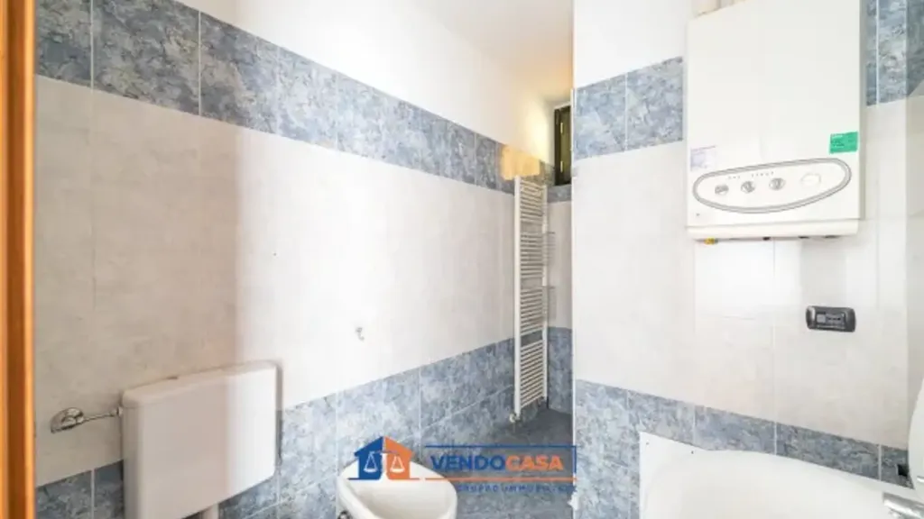 Salles de bain - Ground Floor Apartment with Private Garden in Bra
