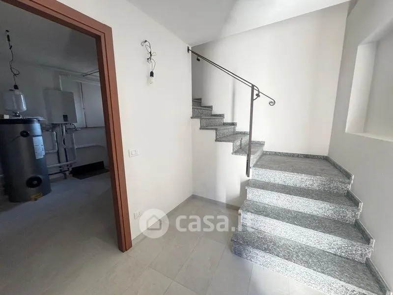 Pièces - Rear-Facing Apartment with Balcony in Gambolò