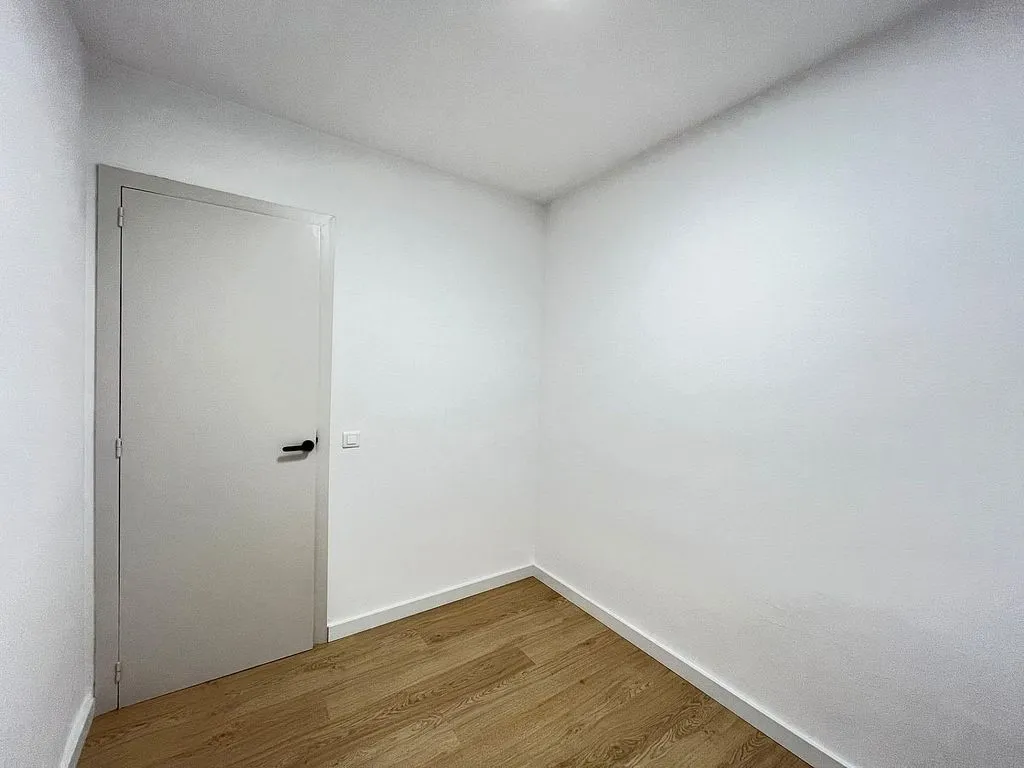 Rooms - Flat with Terrace and Balcony in Amposta