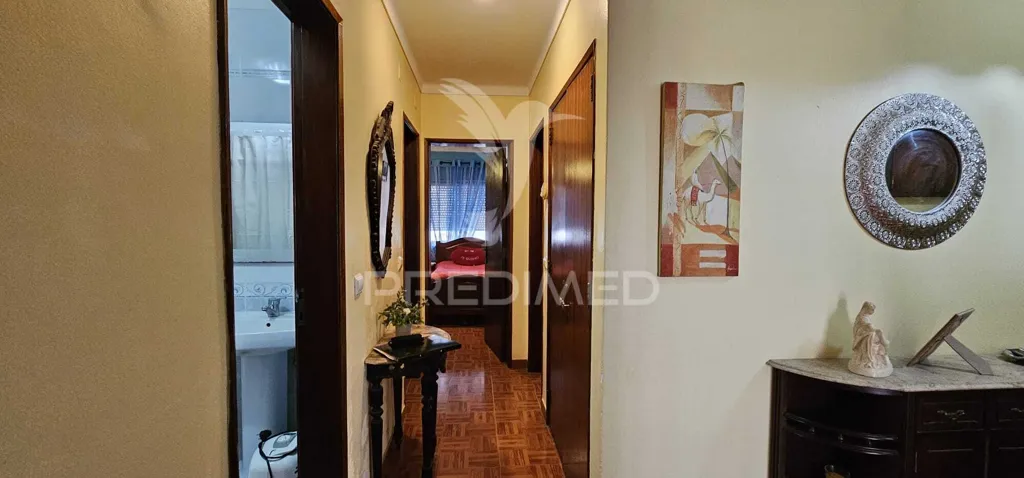 Esik - Central T3 Apartment with Balcony in Samora Correia