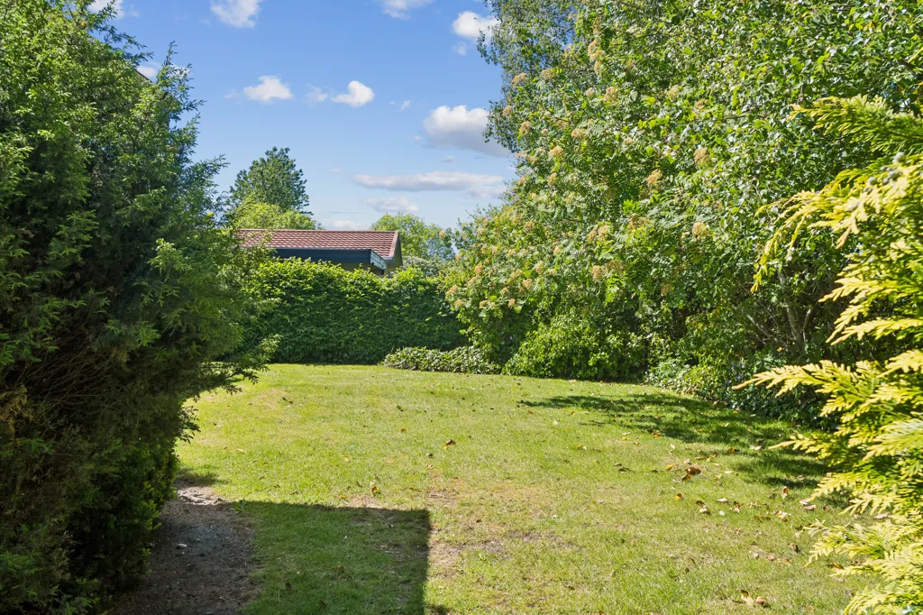 Aed - Well-Maintained Villa with Carport in Viborg