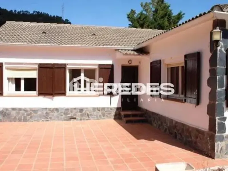 Välivaade - Chalet with Terrace in Torrelles de Llobregat