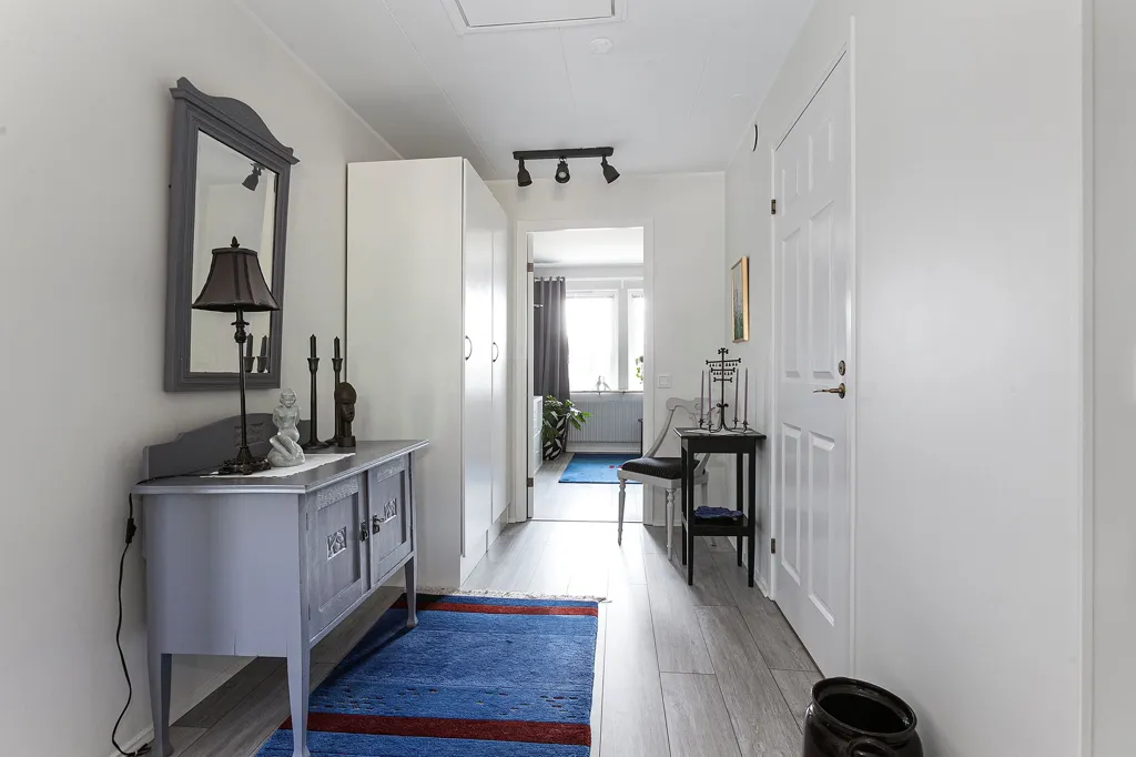 Ingresso - Renovated Flat with South-Facing Balcony in Klippan