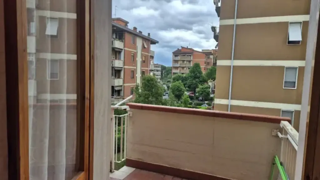 Rõdu - Apartment with Terrace in Isolotto, Florence