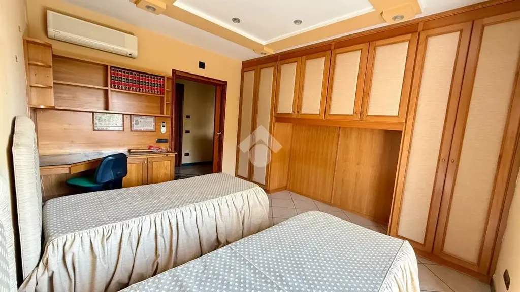 Chambres - Spacious Apartment with Balcony in Naples