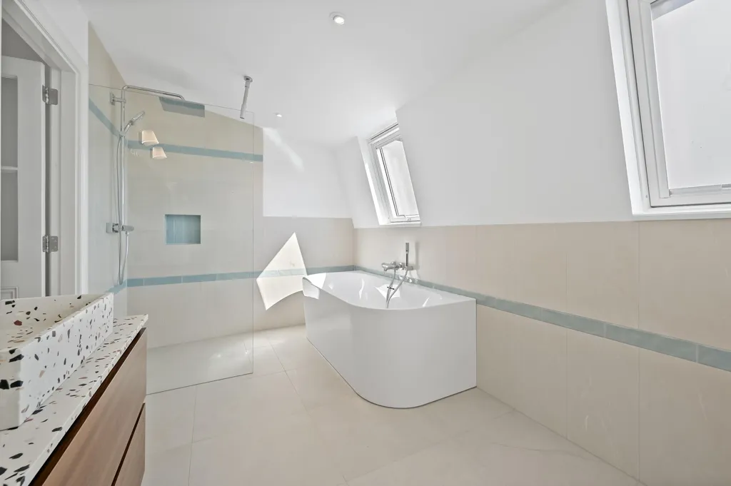 Salles de bain - Luxury Apartment with Garden in Den Haag