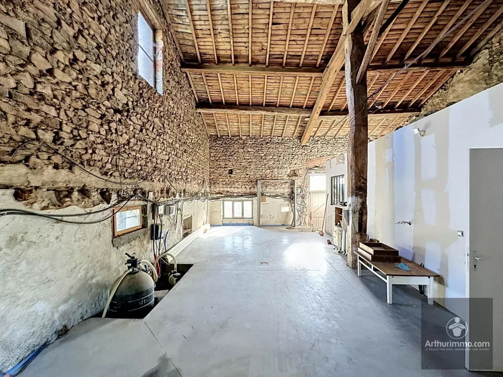 Pièces - Maison en Pierre avec Piscine à Saint-Jean-Saint-Maurice