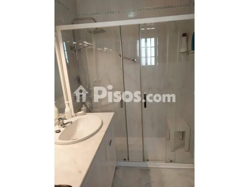 Bagni - Fully Renovated Adosada with Terraces in Tomares