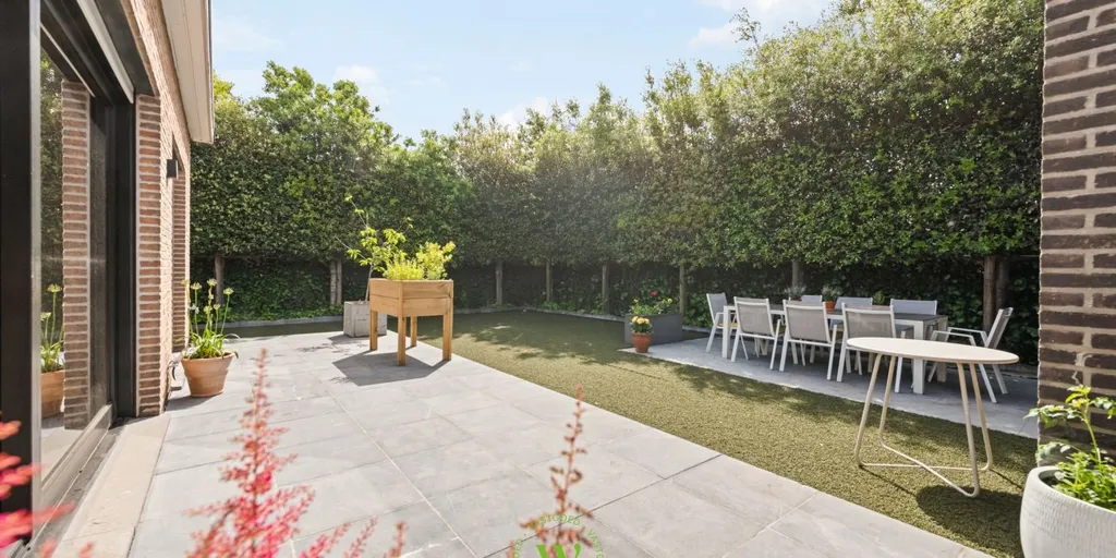 Aed - Modernised House with Garden in Izegem