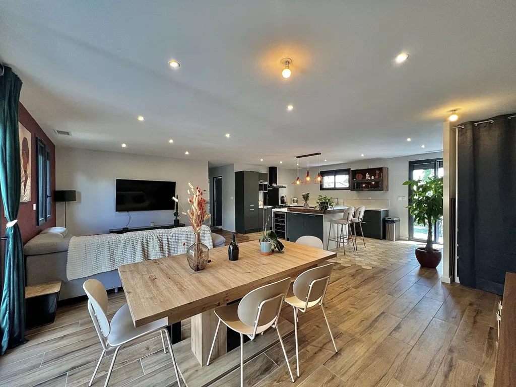 Dining Room - Renovated House with Pool Potential in Tignieu-Jameyzieu