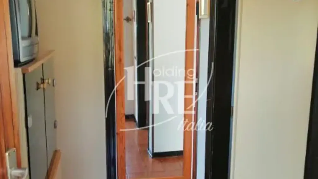 Entrée - Two-Unit Apartment with Panoramic Terrace in Acquappesa
