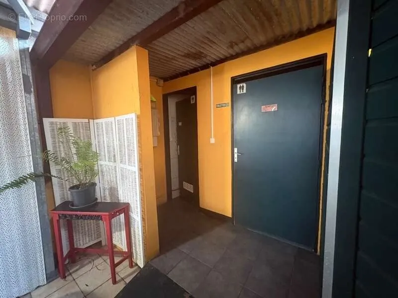 Entrée - Maison Créole avec Jardin au Centre de Cayenne