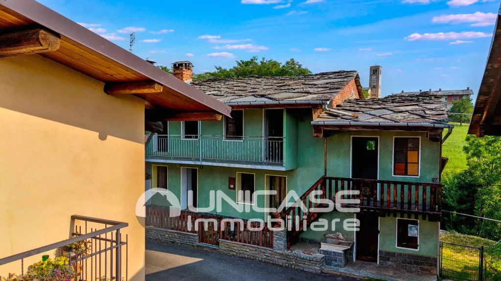 Extérieur - Casale with Garden and Fireplace in Bagnolo Piemonte