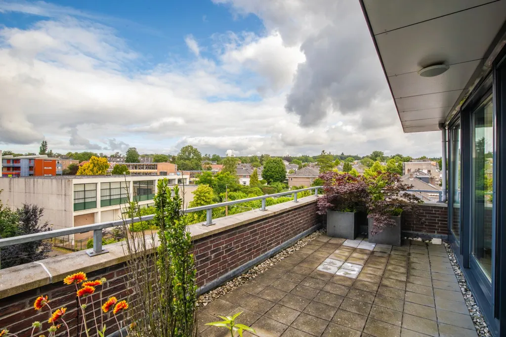 Rõdu - Penthouse with Terrace in Arnhem Centre