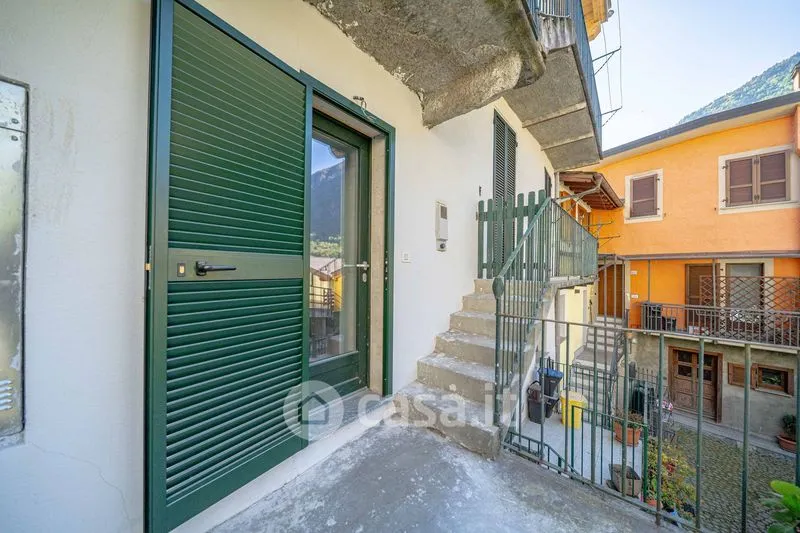 Välivaade - Rearranged Apartment with Balcony in Sondrio