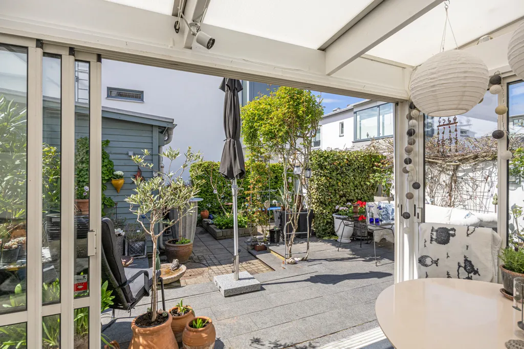 Terrasse - Seaside Townhouse with Garden in Strandstaden