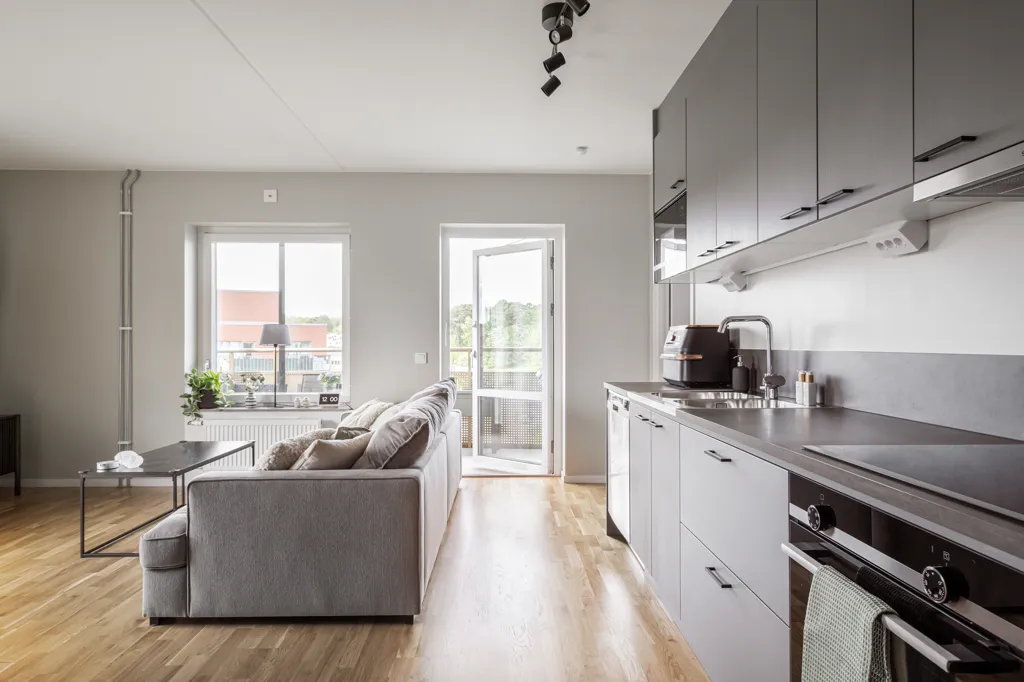 Kitchen - Modern Flat with Balcony in Gothenburg
