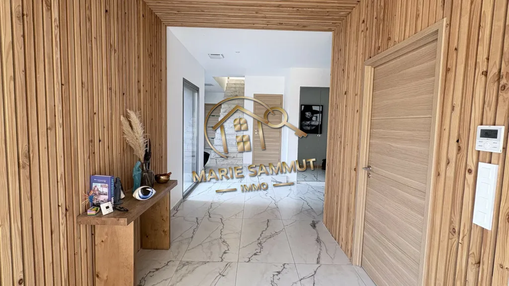 hallway_entrance