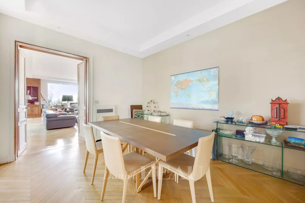 Salle à manger - Maison Familiale avec Piscine à Port-Marly