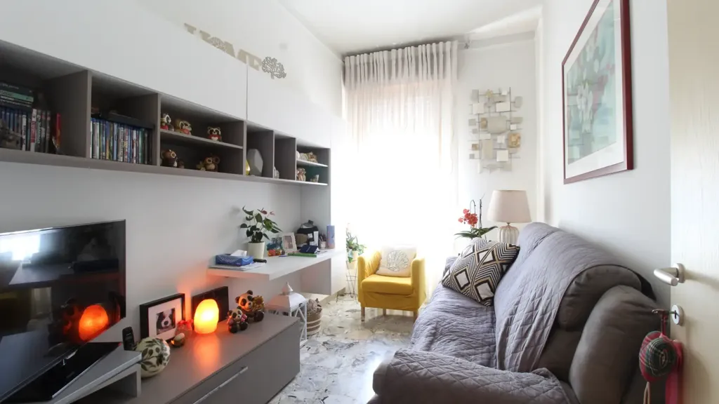 Soggiorno - Rear-Facing Apartment with Balcony in Vinci