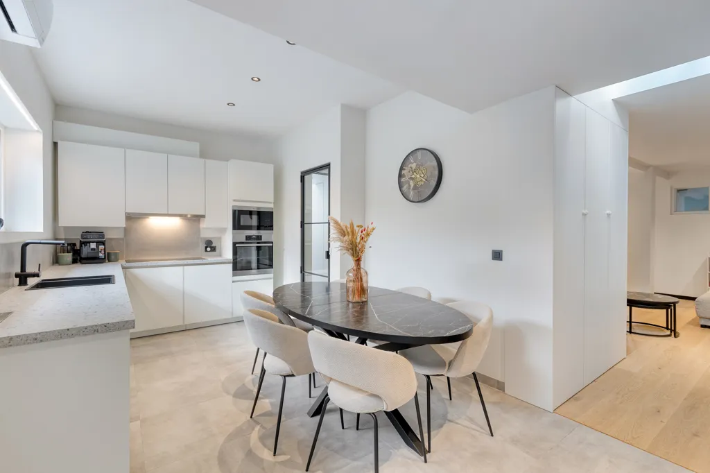 Cucina - Renovated Half-Open House in Izegem