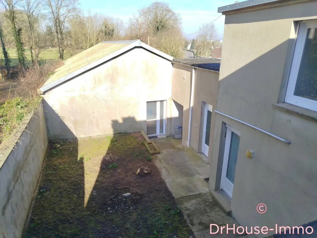 Garden - 11-Piece Investment Property in Longuenesse