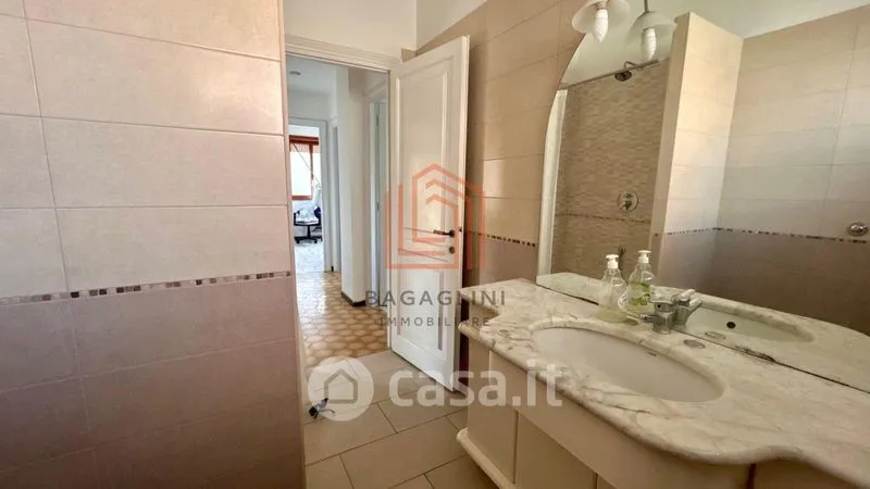 Vannitoad - Spacious Apartment with Balconies in Latina