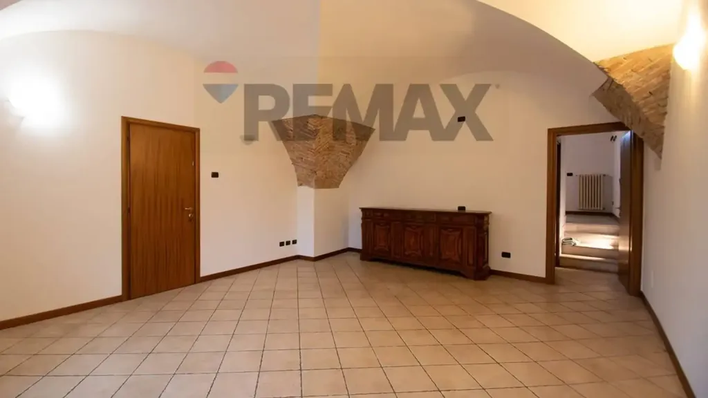 Pièces - Historic Apartment with Multiple Levels in Brescia