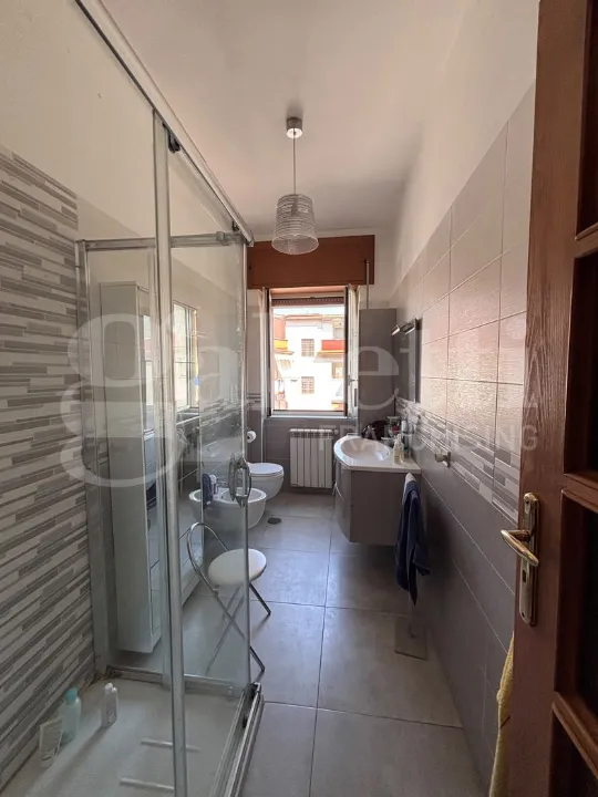 Salles de bain - Apartment with Balconies in Central Naples