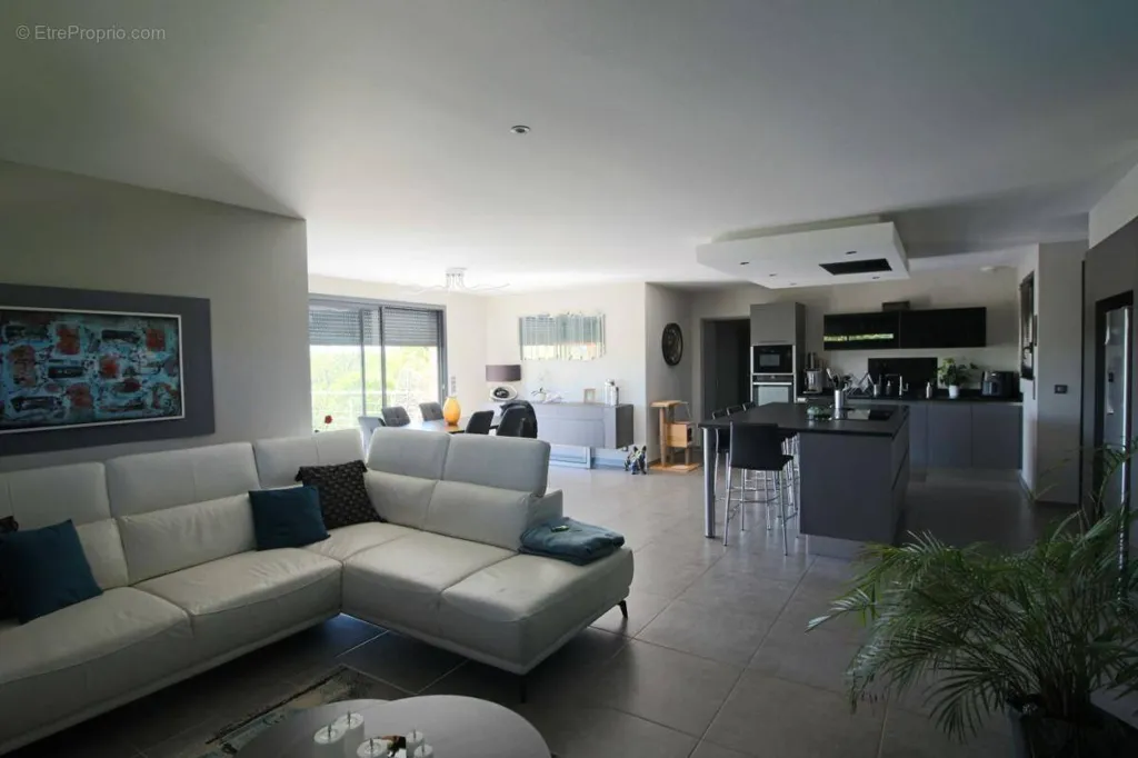 Séjour - Maison Contemporaine avec Terrasse à Cahors