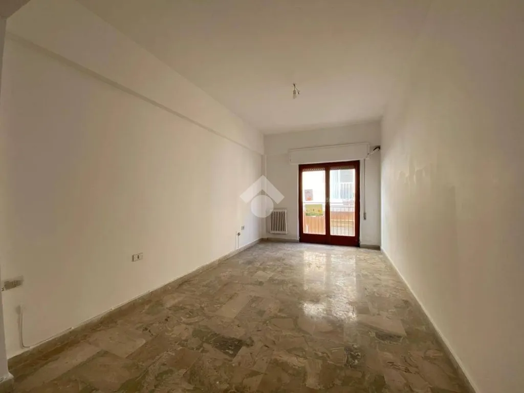 Toad - Office Space with Balcony in Marsala
