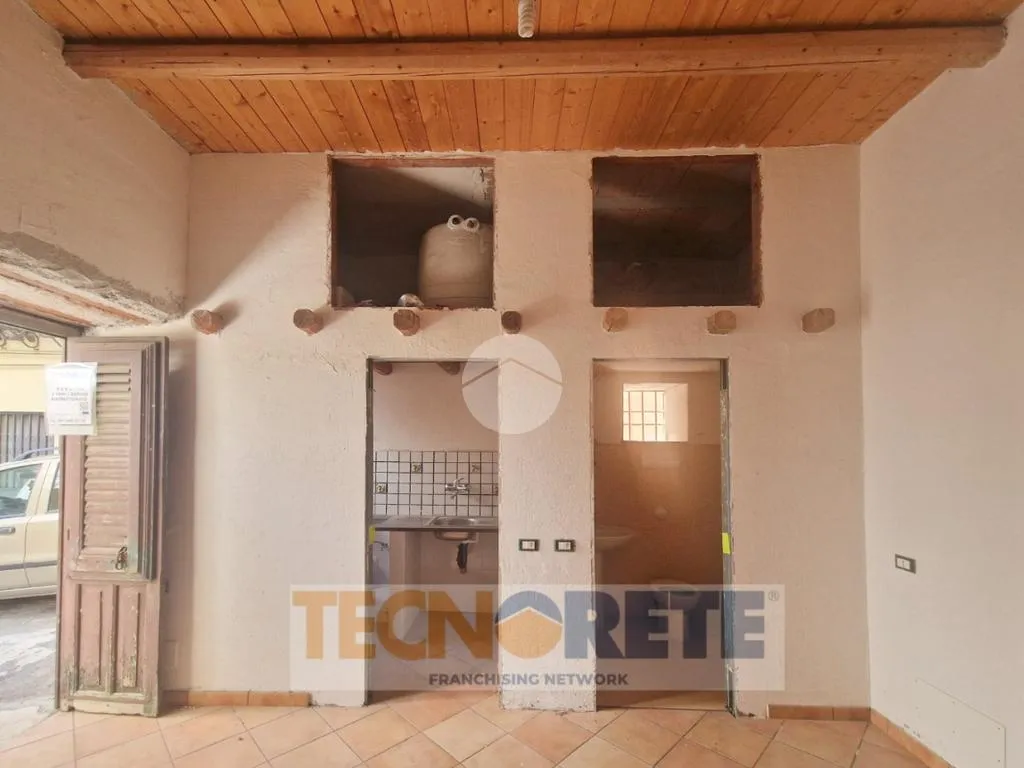 Pièces - Restored Two-Bedroom in Monreale