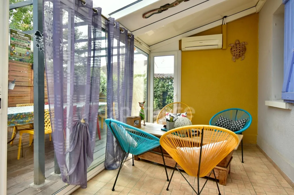 7-toaline maja asukohas ARLES