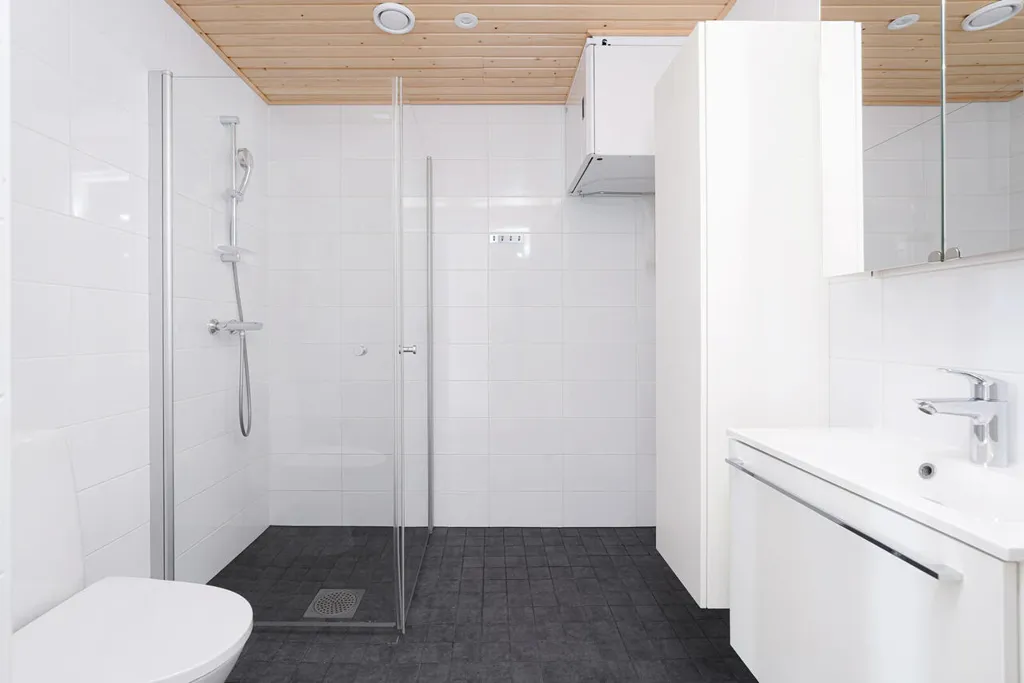 Vannitoad - Modern Flat with Balcony in Vuosaari, Helsinki