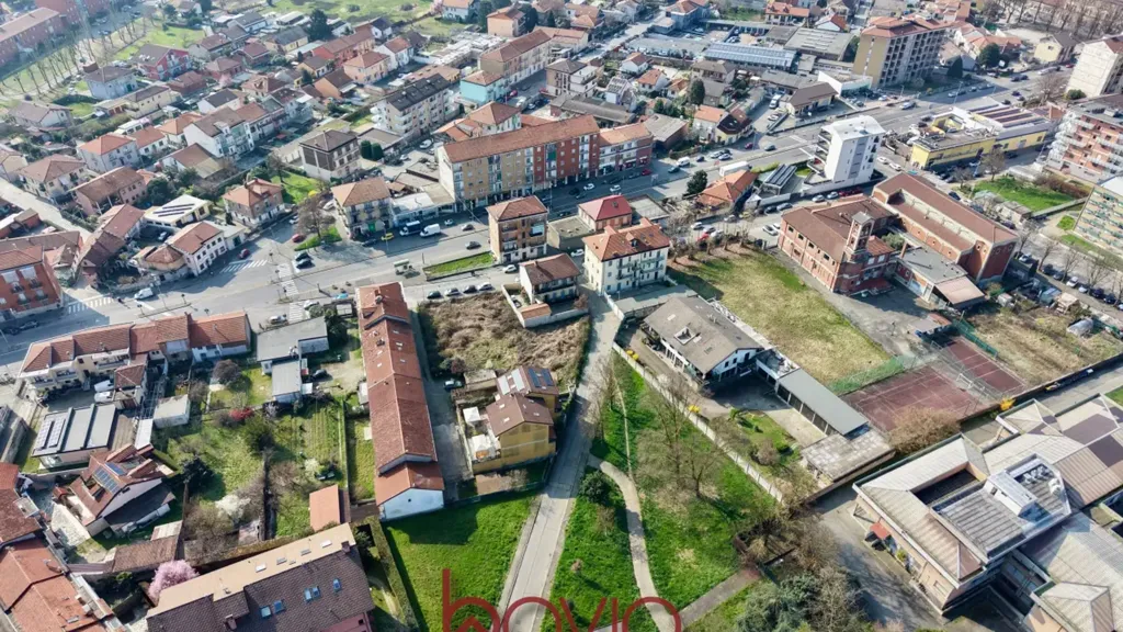 Aerial - Quadrilocale with Private Courtyard in Regio Parco, Turin