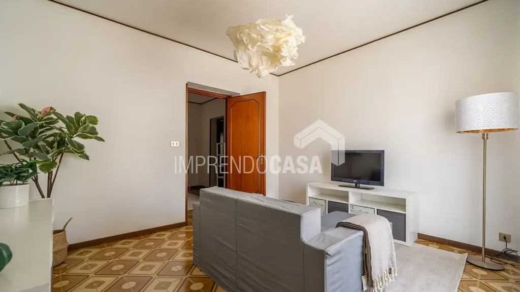 Elutuba - Bright Trilocale with Balcony in Palermo