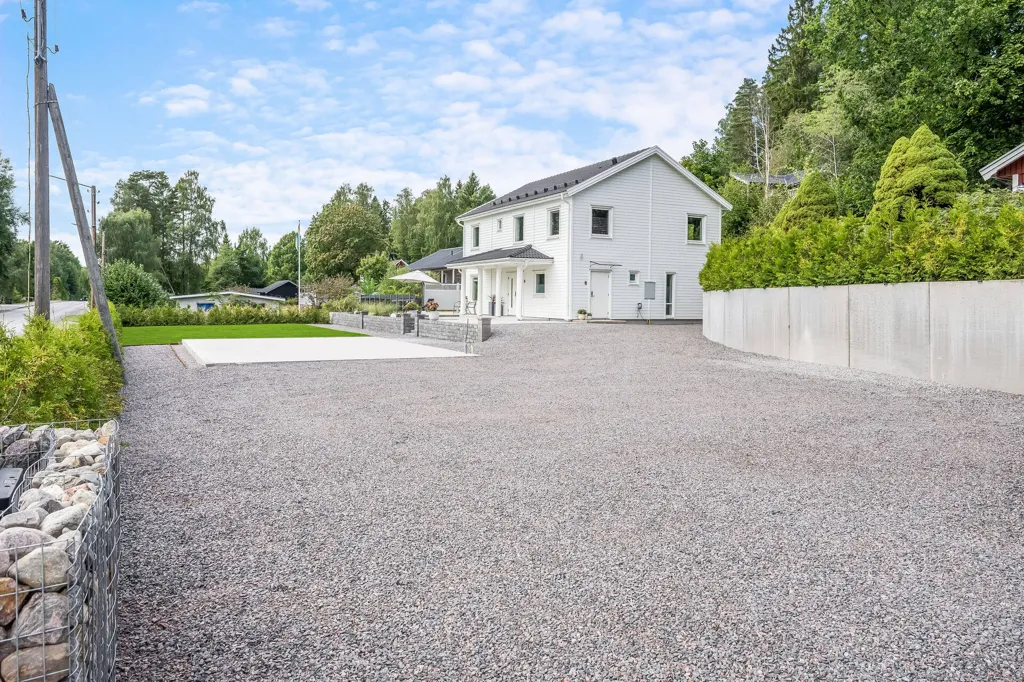 Extérieur - Contemporary Two-Storey House in Svärtinge