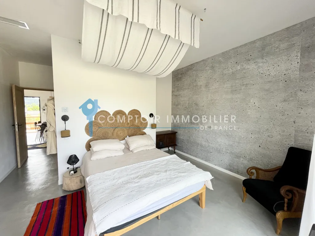 Chambres - Maison Luxueuse avec Vue sur St Côme à Clarensac
