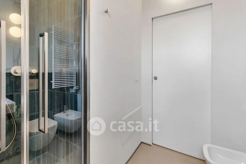 Salles de bain - Modernised Triplex with Balcony in Porta Romana