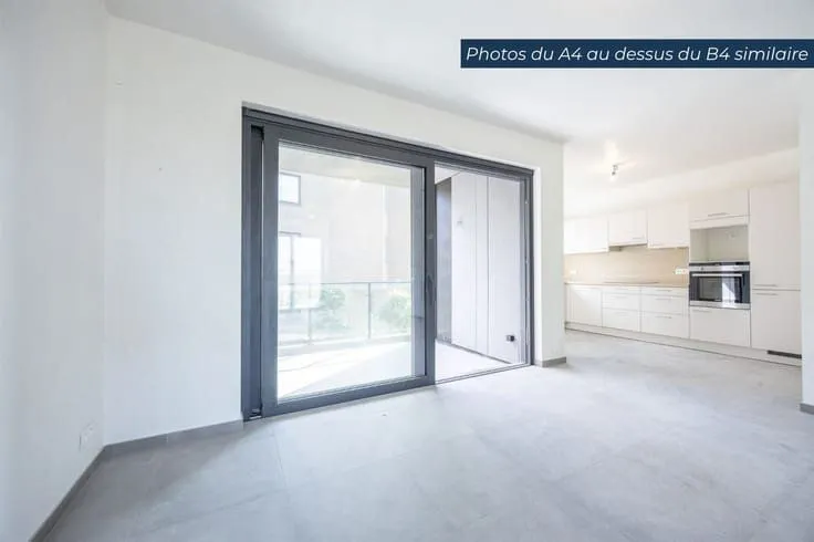 Cucina - Luxury Apartment with Balcony in Wavre
