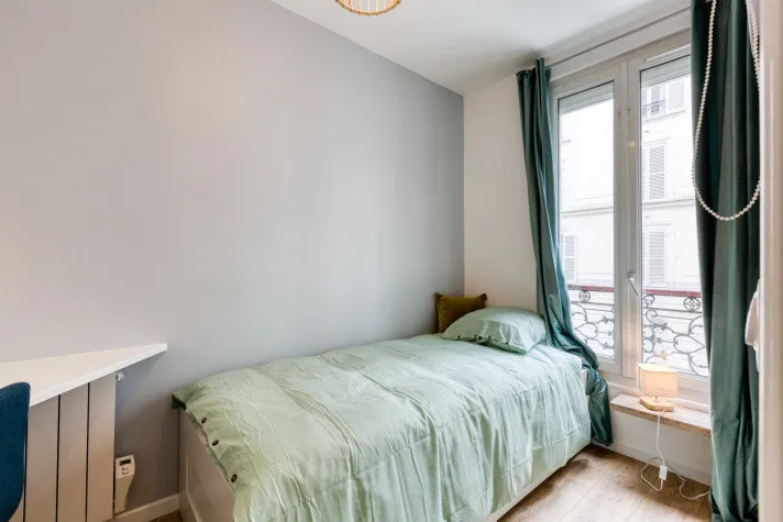 Chambres - Appartement T4 Meublé avec Vue Dégagée au 14ème Arrondissement