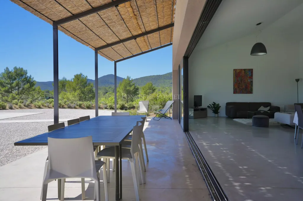 Terrasse - Propriété Viticole avec Maison Moderne et Piscine